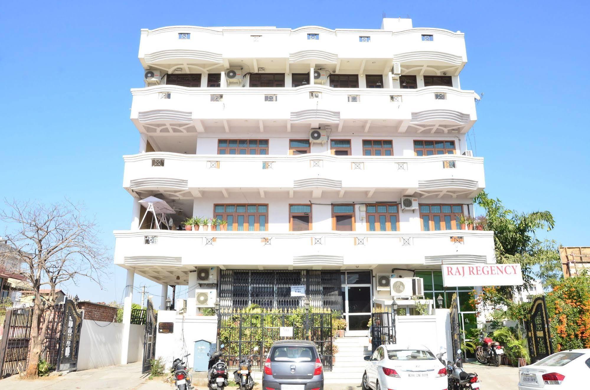 Hotel Raj Regency à Jaipur Extérieur photo