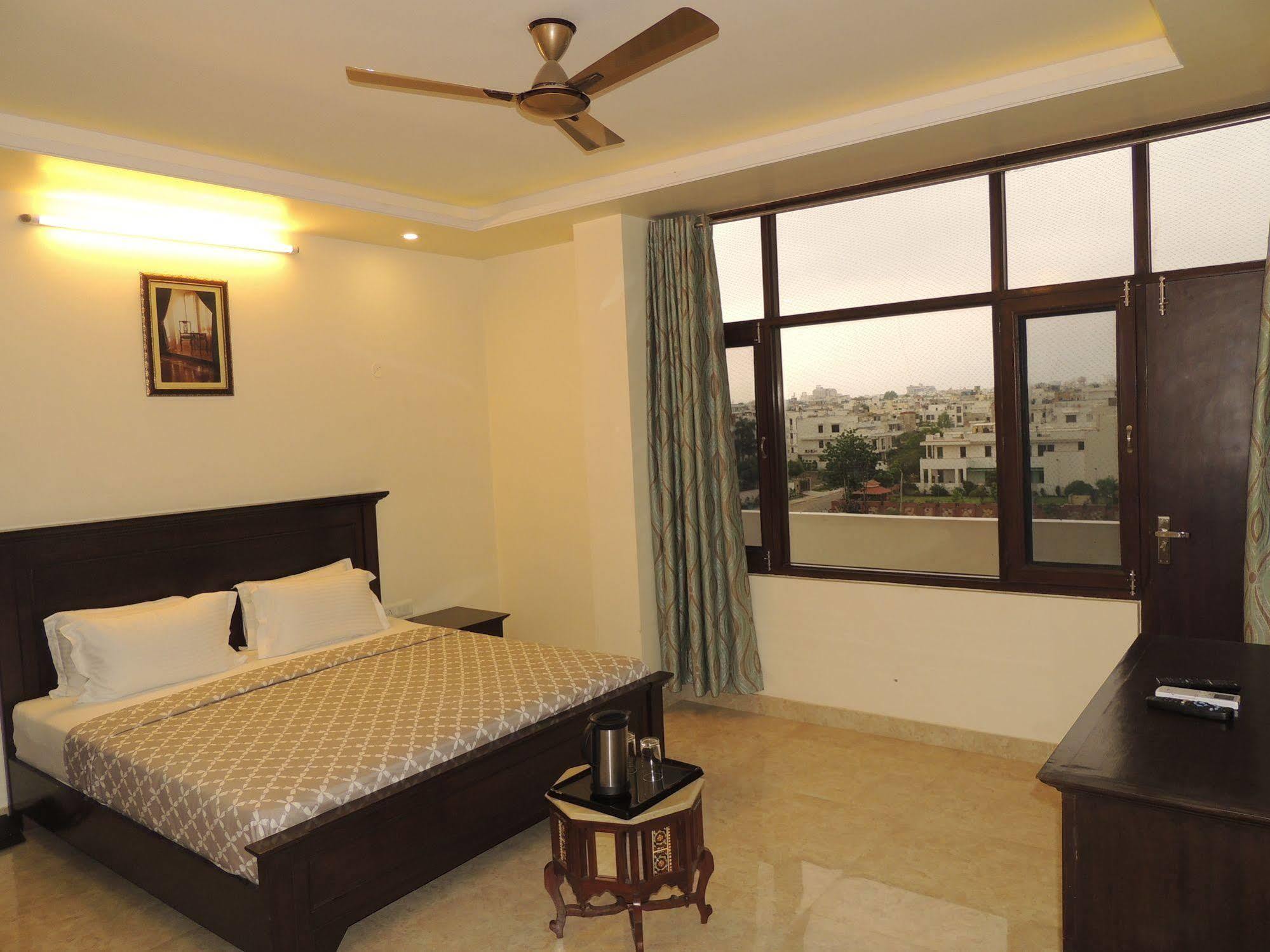 Hotel Raj Regency à Jaipur Extérieur photo